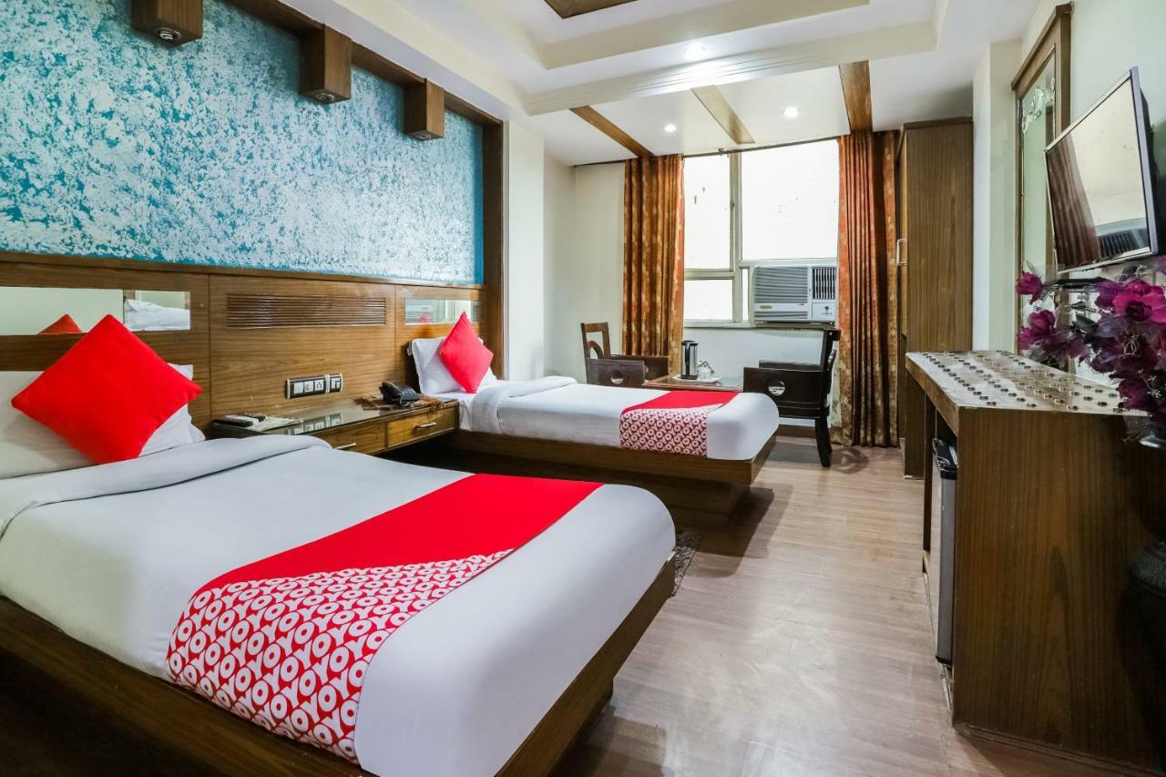 Hotel Shiv Dev International New Delhi Eksteriør billede